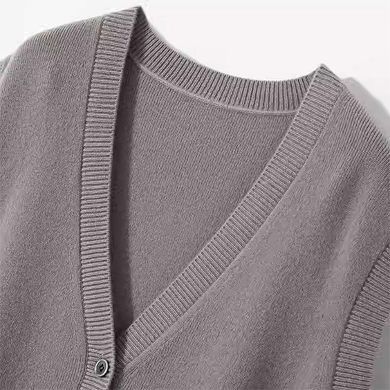 Կանանց Cashmere կոճակը up v պարանոցի բաճկոն
