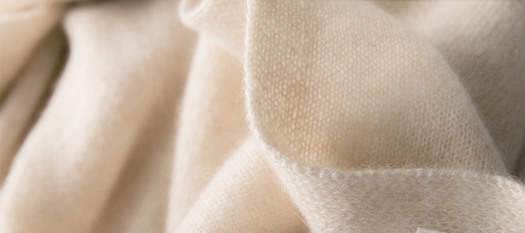 Plain Knitted Cashmere Scarf