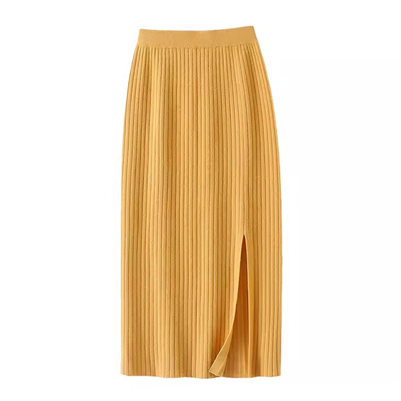 Wysokiej jakości prążkowana sp&oacute;dnica z kaszmiru w kolorze białym